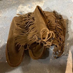 Worn once, fringe boot